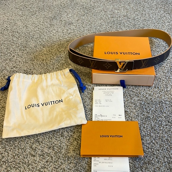 Louis Vuitton Accessories - Louis Vuitton reversible belt
